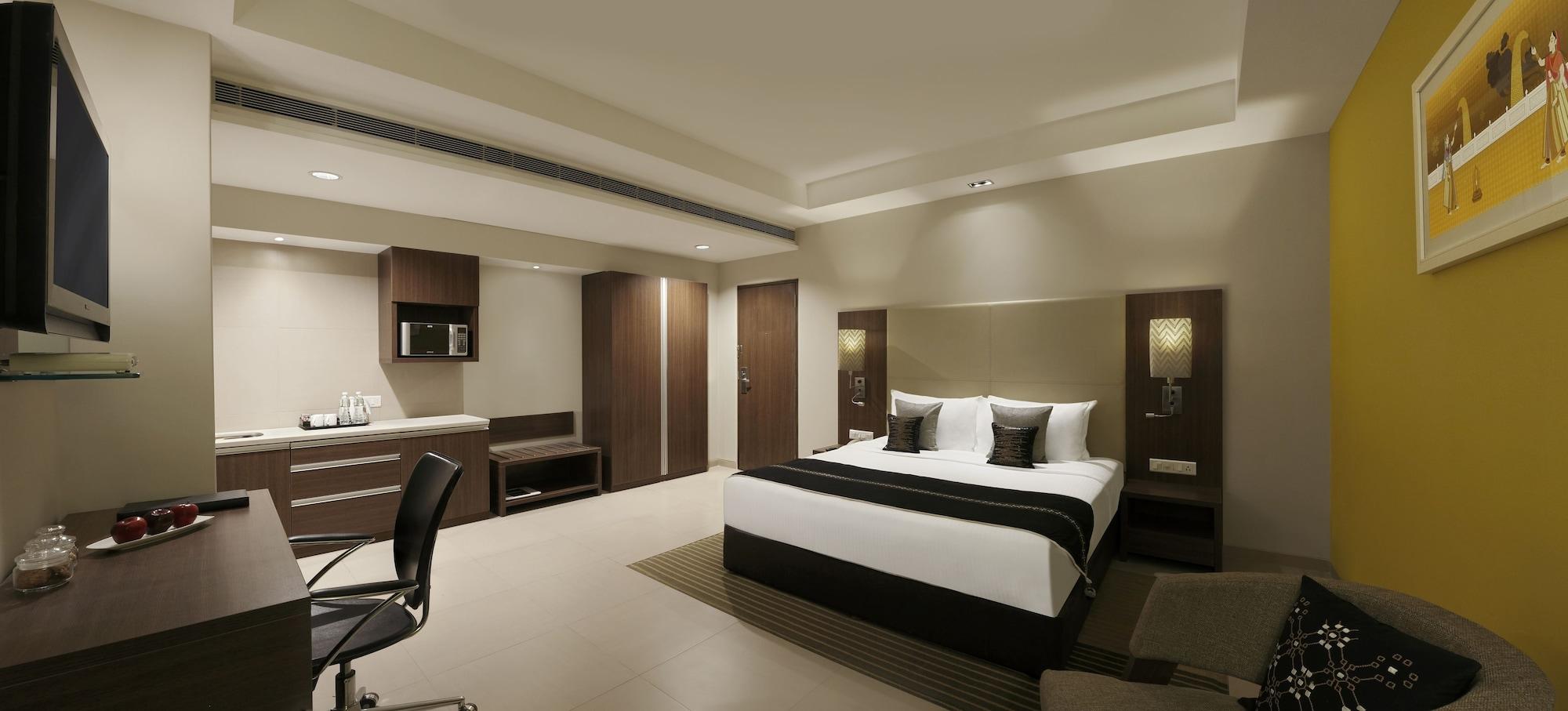 Grand Mercure Vadodara Surya Palace Exterior foto